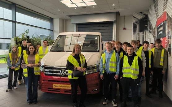 597434295 1372254341356402 4933058610735549725 n