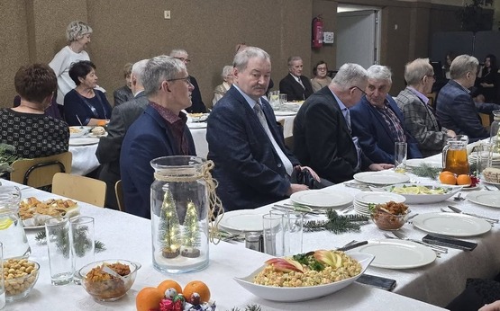 598358716 1379512277297275 1568748315986059953 n